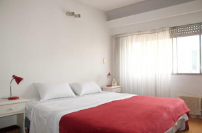 Luminous Studio Apartment. Ideal location. By owner.